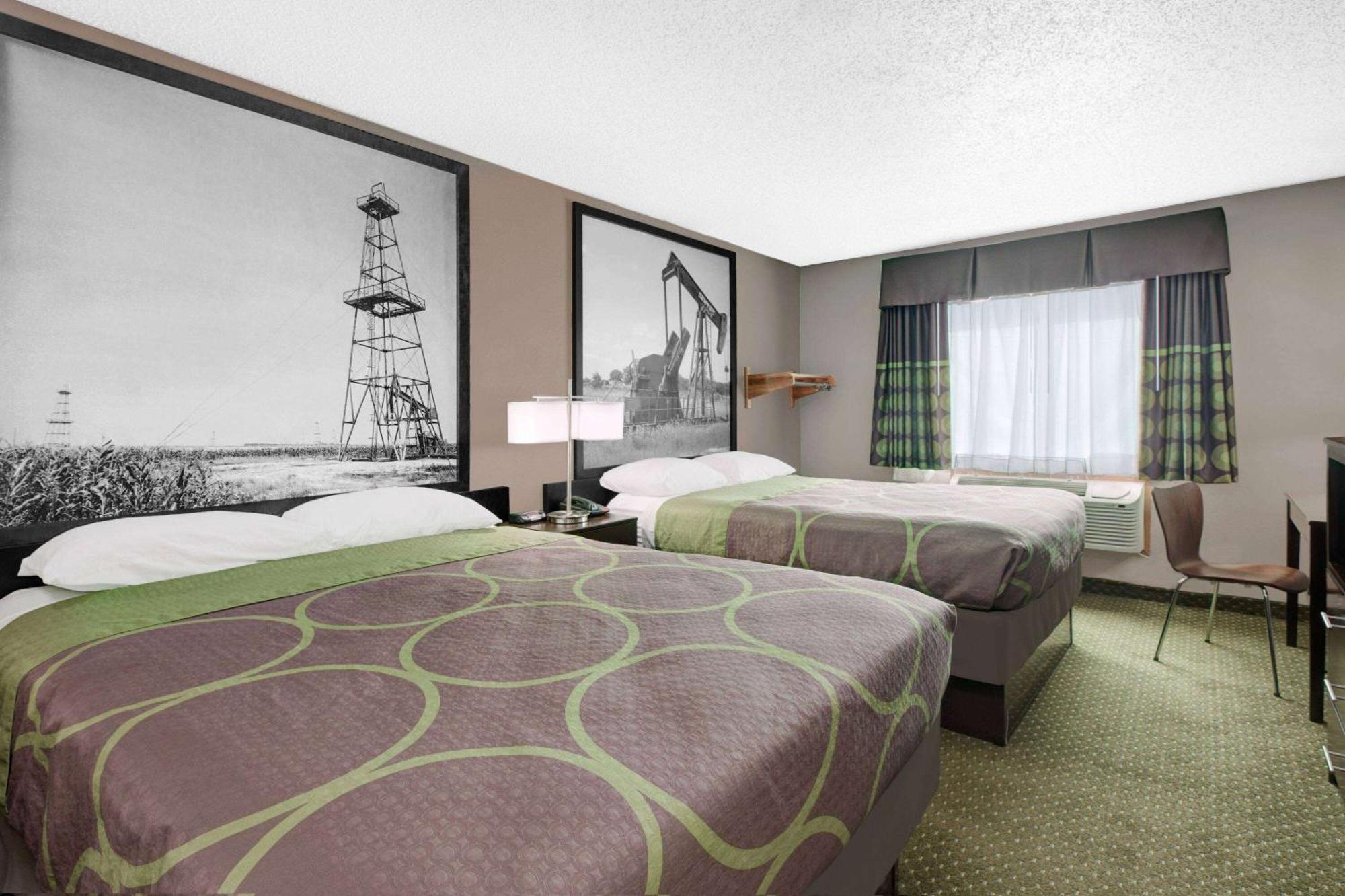 Super 8 By Wyndham Bedford Dfw Airport West Exterior foto