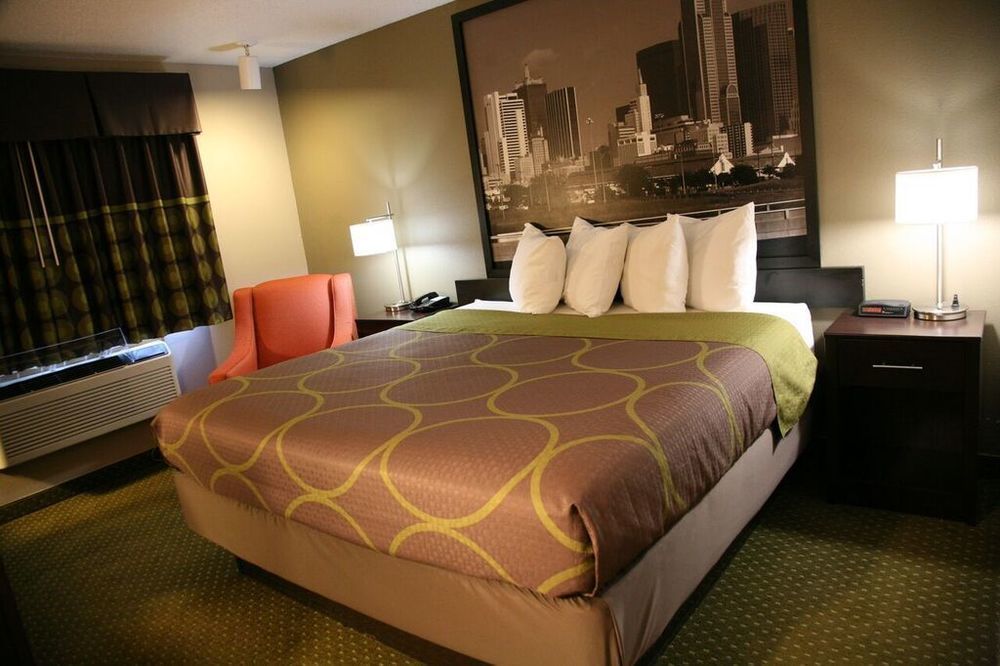 Super 8 By Wyndham Bedford Dfw Airport West Exterior foto